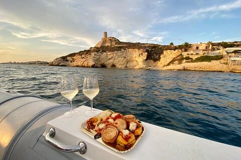 The most anticipated moment: an icy toast at sunset after a day of exploration.