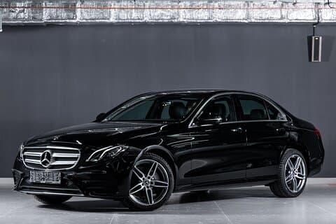 Fiumicino Airport to Rome Luxury Transfer: Mercedes-Benz E-Class