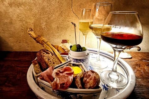 Rome Food Tasting with Wine Pairing | Italian Authentic Flavors