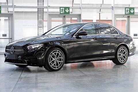 Arrival Private Transfer Luxury Car LIN airport to Milan