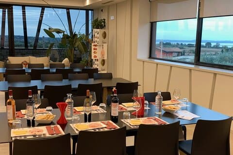 Tasting in the panoramic lounge with lake view
