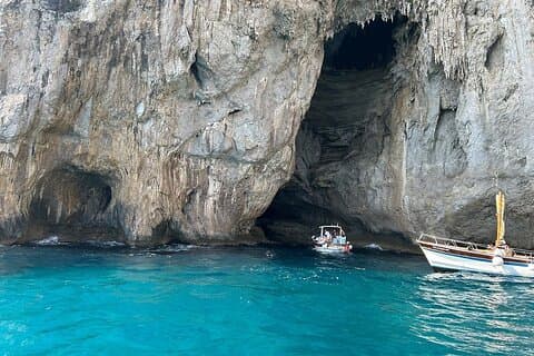 Capri Deluxe: The Complete Island Experience