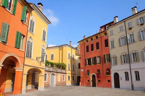 Modena Scavenger Hunt & Highlights Self-Guided Walking Tour