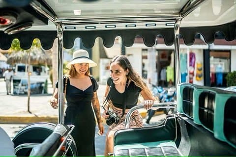 Rome Highlights Private Electric Golf Cart tour with Local Guide