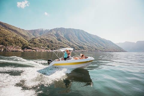 Lake Como: Self drive boat experience