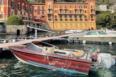 Lake Como Private Classic Boat Experience from Como