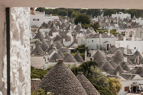 From Monopoli : Guided tour to Matera and Alberobello with transfer