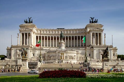 Private Guided Walking Tour of Rome’s City Highlights