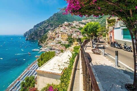 Experience the breathtaking beauty of the Amalfi Coast, a journey to remember!