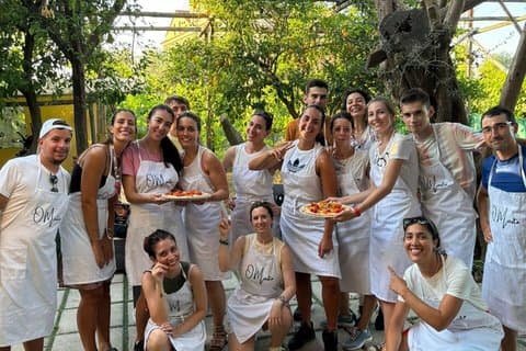 Pizza Workshop in a Sorrento Garden Hands on Experience