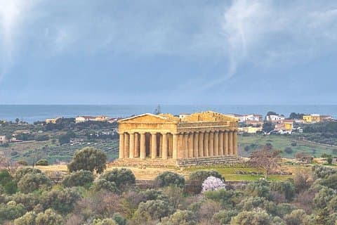 From Palermo: Valley of the Temples and Roman Villa of Casale with Guide