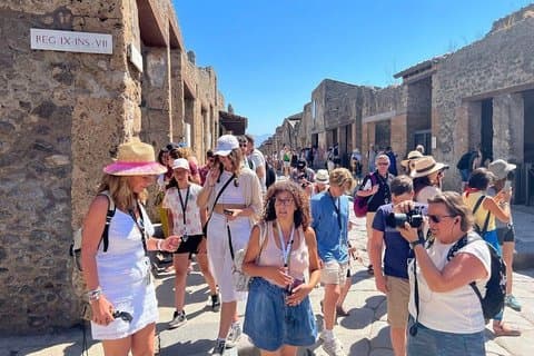 Pompeii 2hrs Skip the Line Guided Tour–Direct Meeting at Entrance