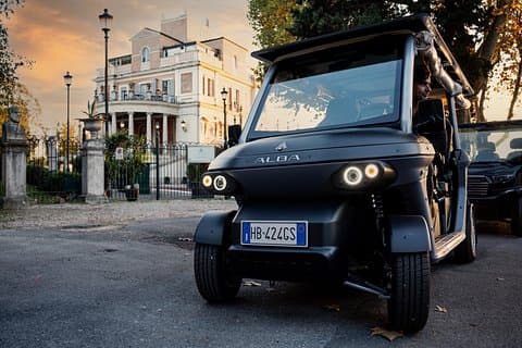 Customizable Rome tour Golfcart and hotel pickup and ice cream