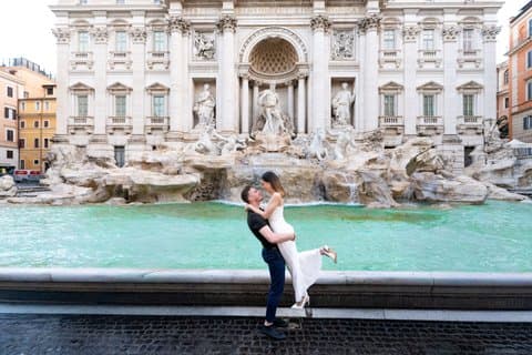 Rome: Trevi Fountain Photoshoot, Private & Early Morning