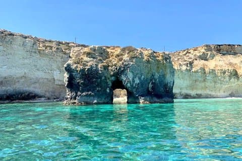 Boat tour of Ortigia Island and sea caves