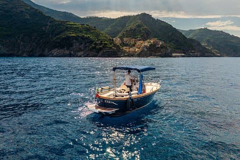 Private boat tour at sunset in Cinque Terre