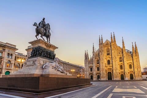 Milan Scavenger Hunt & Highlights Self-Guided Walking Tour