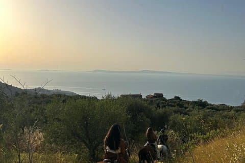 Horseback Riding in the Sorrento Hills with Aperitif