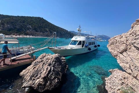 Sea Ox Cave tour plus stop at Cala Luna beach
