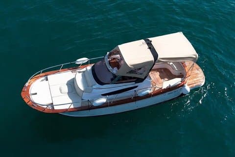 Day on Capri by private boat