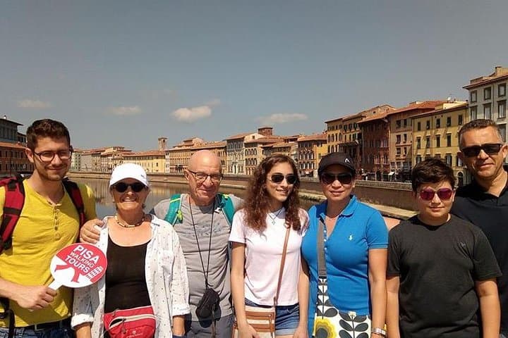 Along the Arno riverbanks