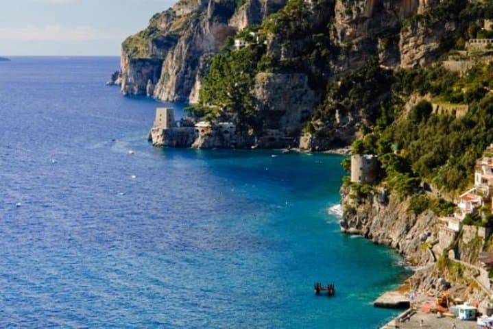 Enjoy your day trip along the Amalfi Coast to Positano and Amalfi!