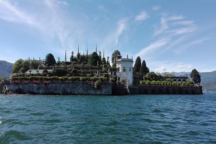 Borromean islands from the boat