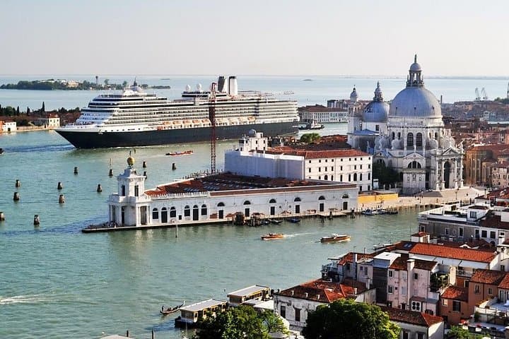 Transfer from Central Venice to Cruise Terminal