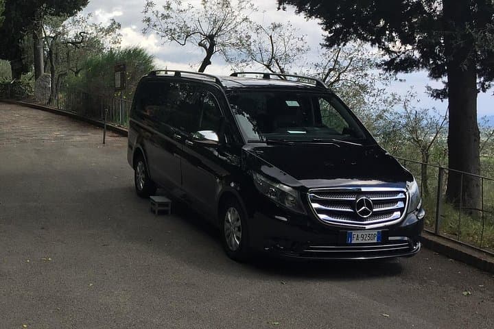 Private transfer from Florence city or airport to Umbria Assisi-Perugia area