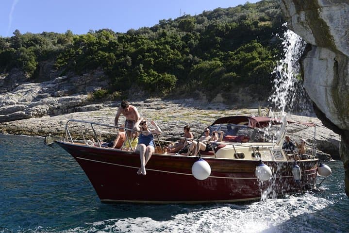 Capri Island Small Group Boat Tour from Rome by Train