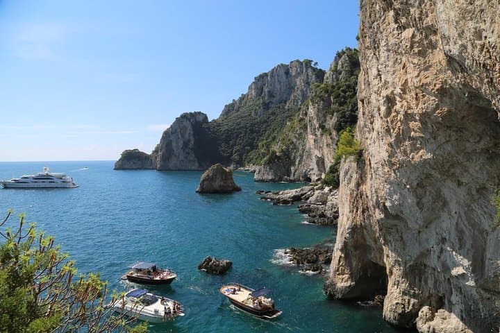 Capri Island Small Group Boat Tour from Rome by Train
