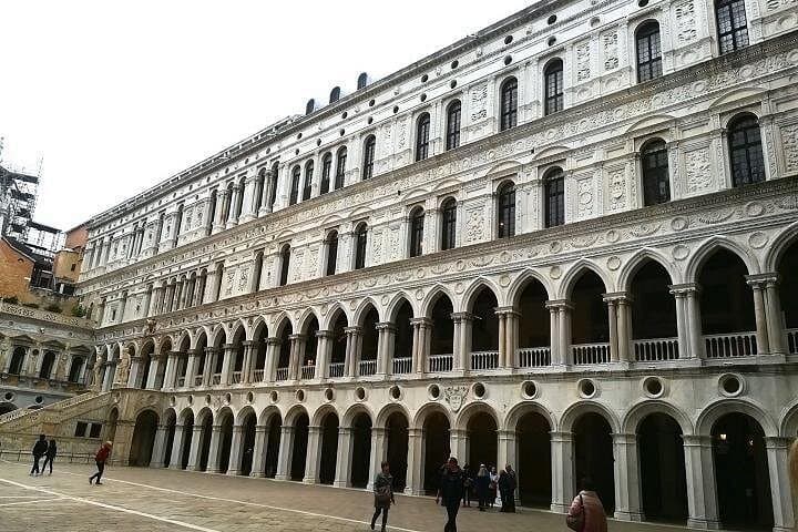 Accessible Venice Tour With Wheelchair Including Doge Palace & St Mark Basilica