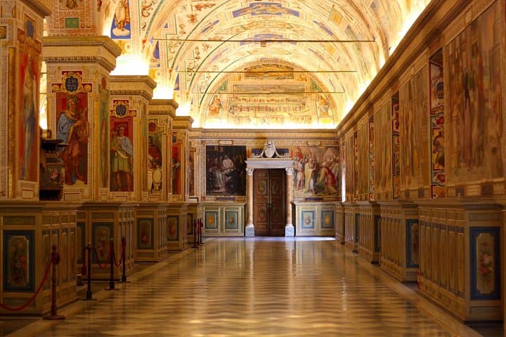 Vatican Museum and Sistine Chapel Skip-the-Line Guided Group Tour