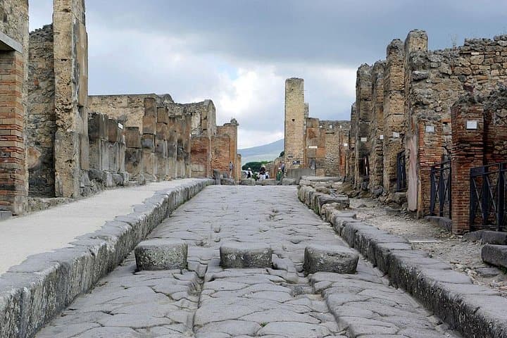 pompei street