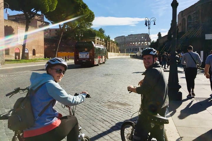 Gems of Rome: Small group E-bike tour with street food stops
