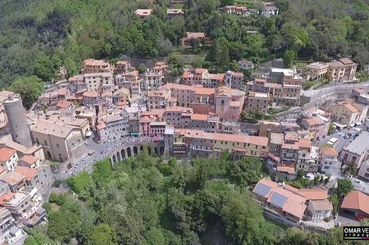 Private Rome Countryside Tour: Lakes, Wine , Food & Culture