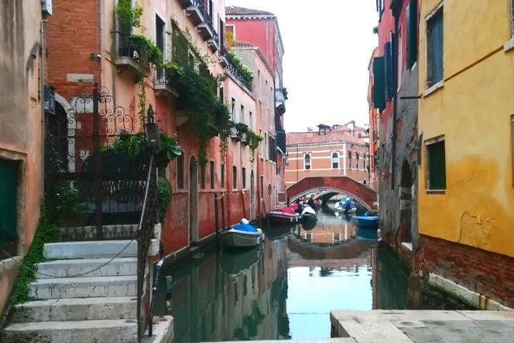 Guided Tour of the Jewish Ghetto in Venice with Cannaregio & Synagogues Visit