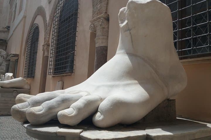 Skip-the-line Capitoline Museums Wolf & Hill Guided Tour in Rome