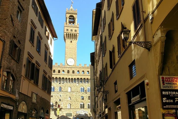Medici Secrets & Mysteries: Interactive Walking Tour Game