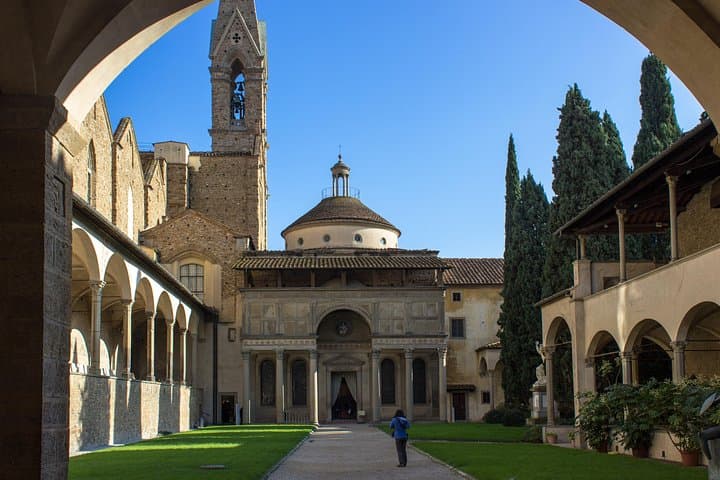Private Guided Tour of Florence Basilicas and Their Cloisters