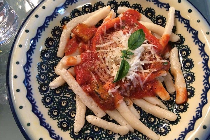 Private cooking class - pasta and cannoli from scratch