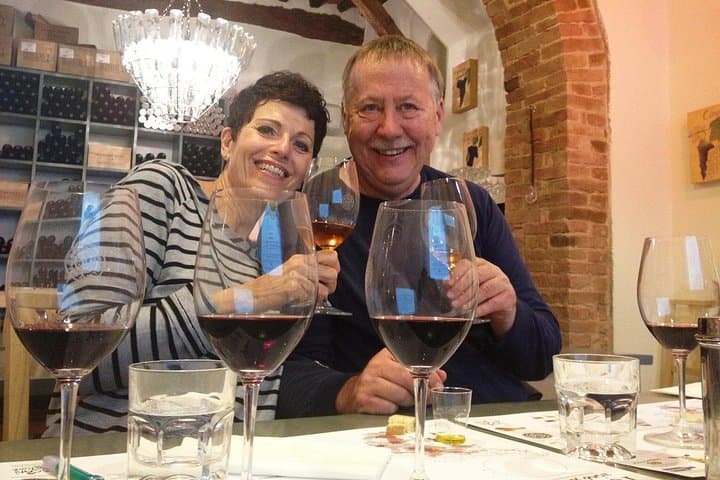 Tasting Tuscan red wines