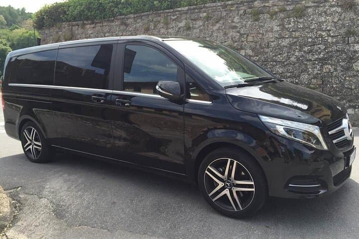 MINIVAN