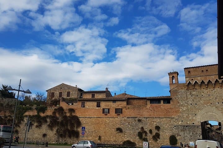 Siena and San Gimignano from Rome: Private Wine Tour in Tuscany