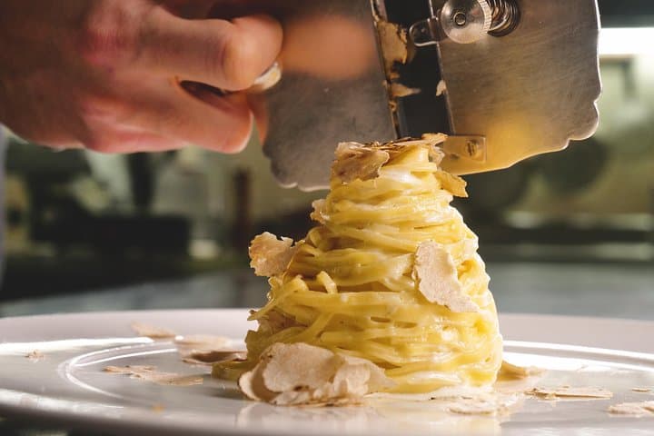 Private Pasta & Tiramisu Class at a Cesarina's home with tasting in Asti