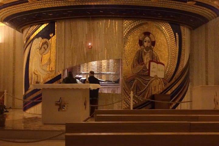 Pilgrimage to the Shrine of Padre Pio from Sorrento