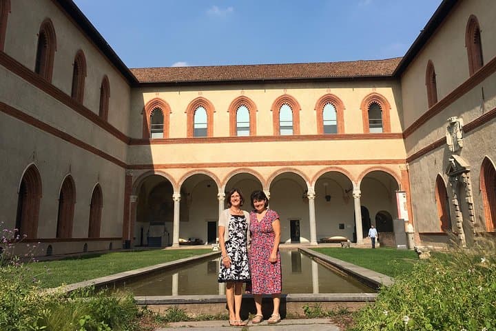 Highlights of Milan Private Guided Tour: Duomo, La Scala Theatre & Sforza Castle