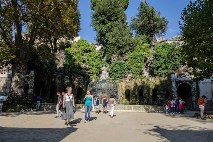 Tivoli Italian Gardens Private Day Tour from Rome