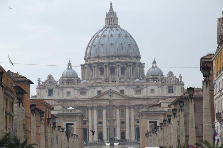Private 5 hours Tour of Vatican and Rome Highlights with Pick up