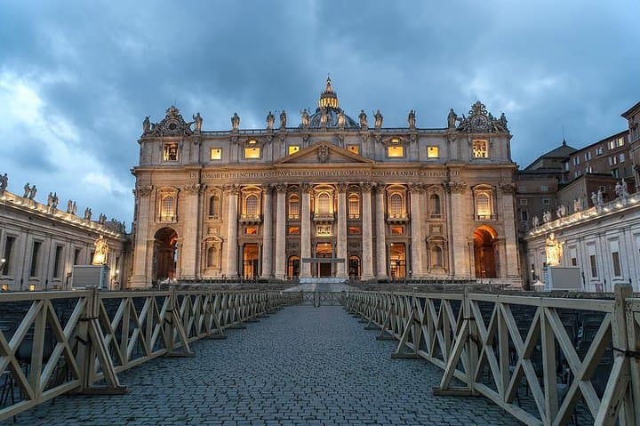 Private 5 hours Tour of Vatican and Rome Highlights with Pick up
